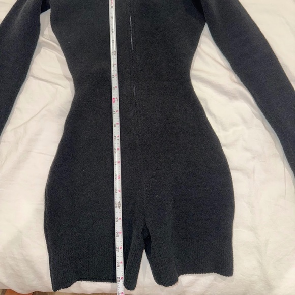 SKIMS Limited Edition NWOT Light Cozy Onesie - Picture 6 of 6